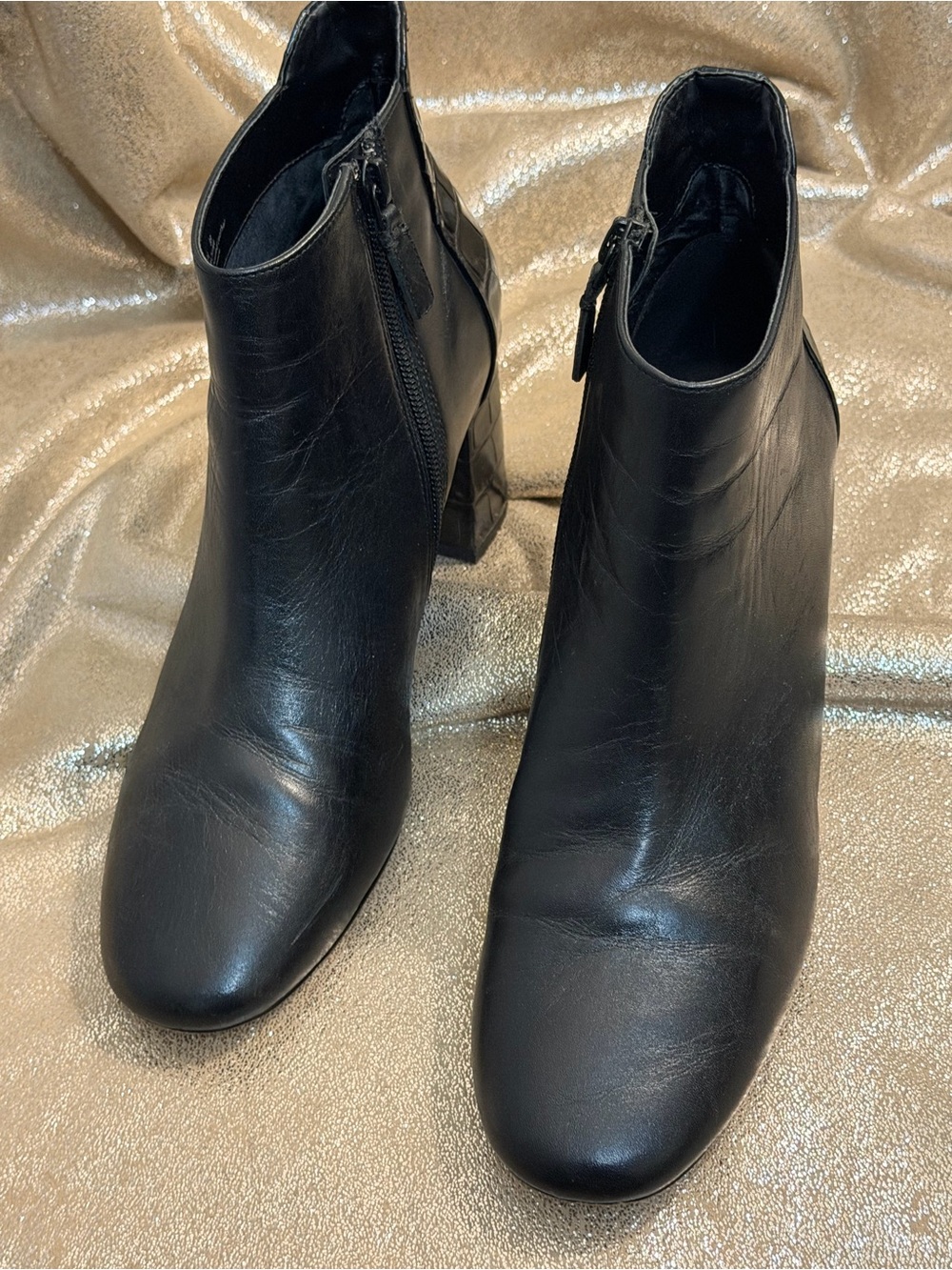 Cole Hahn Classic Side Zip Black Leather/ Croc Embossed Women's Ankle Boots.